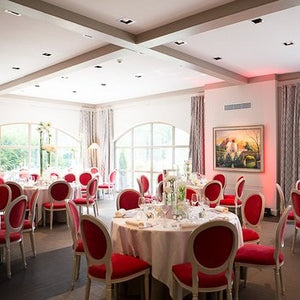 Expérience unique : escapade en 2CV et déjeuner au restaurant Le Lassey à Sainte Sabine en CÎte d'Or