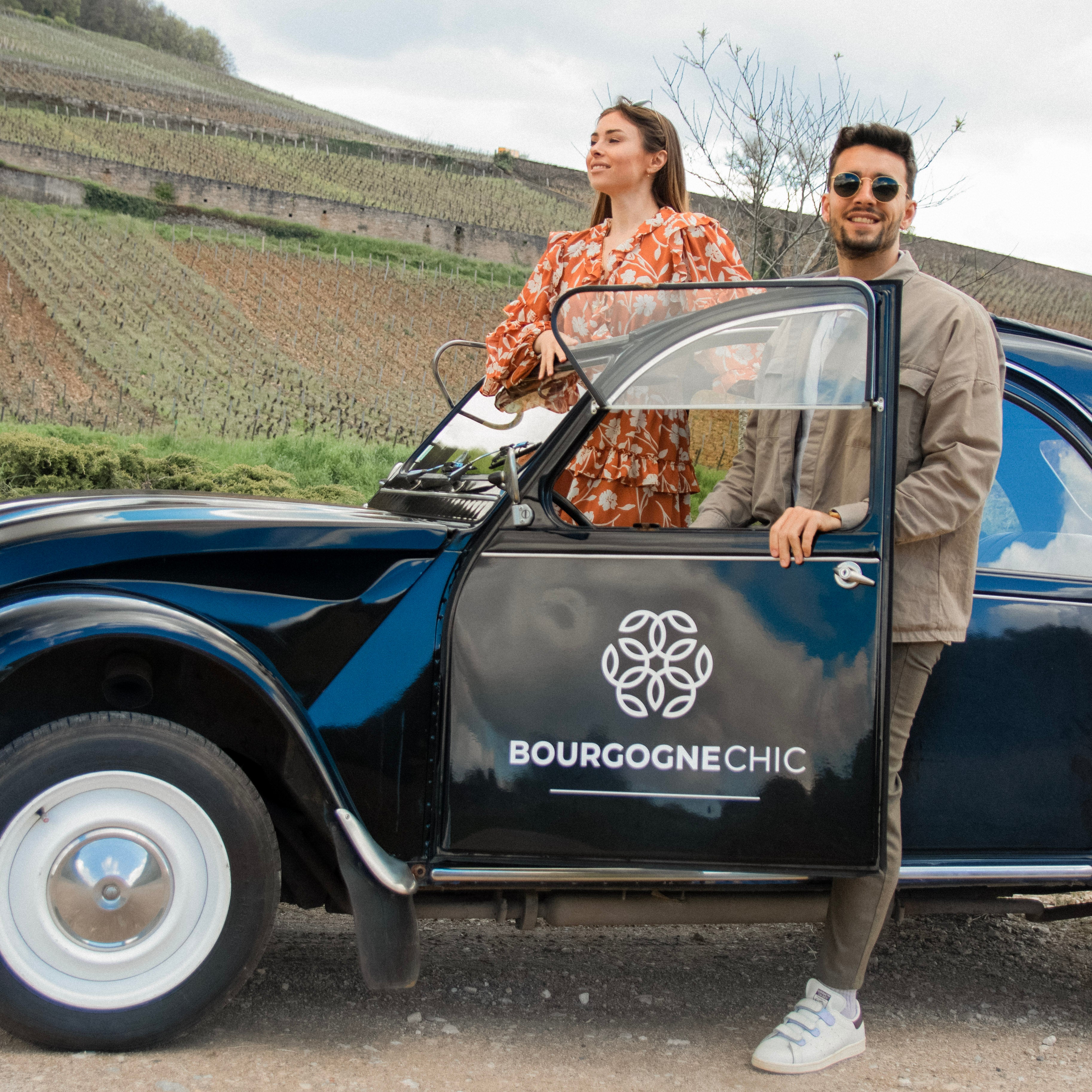 Explorez les Trésors de la Bourgogne avec Bourgogne Chic : Beaune, Dijon, louez une Citroën 2CV pour une Escapade Inoubliable !