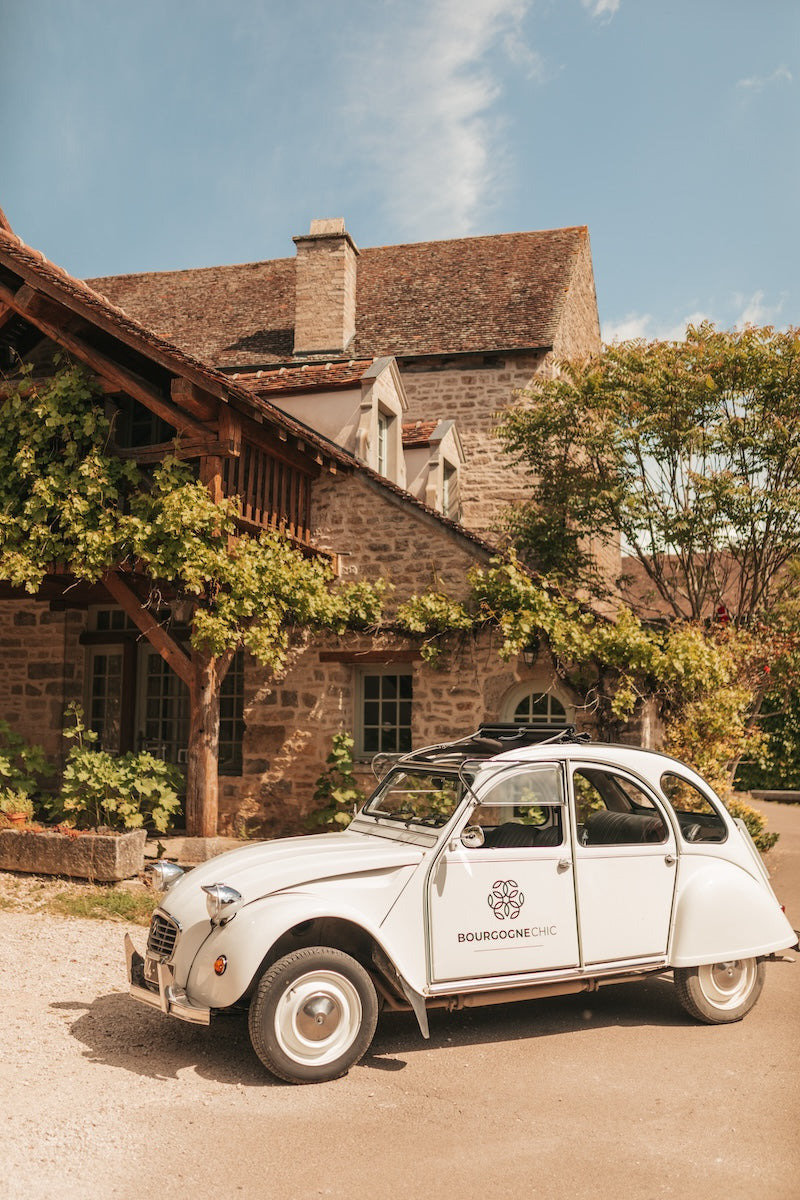 Location de 2CV en Bourgogne : Une expérience unique à vivre avec Bourgogne Chic
